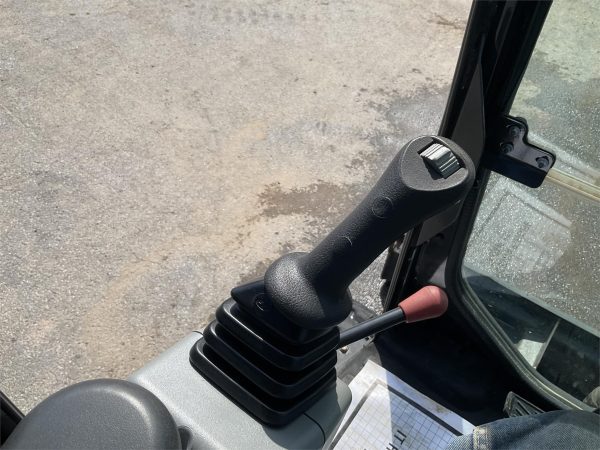 2021 Bobcat E35 Backhoe 140 hours Mini Excavator - Image 9