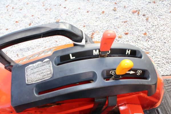 2009 Kubota B26 Tractor 1779 hours - Image 10
