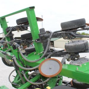 2012 John Deere 1990 Air Seeder - Image 7