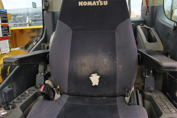 2015 Komatsu PC360 LC-11 Excavator - Image 16