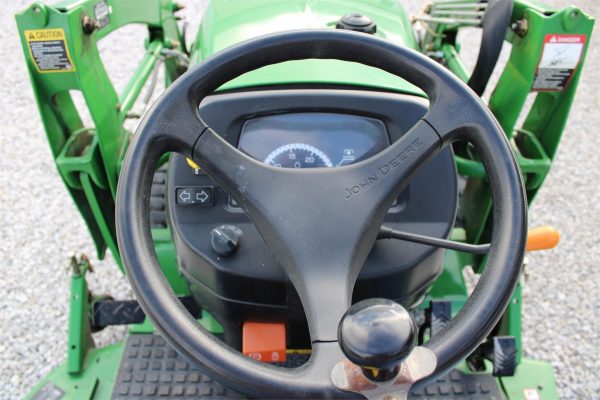 2010 John Deere 2520 Tractor 397 hours - Image 4