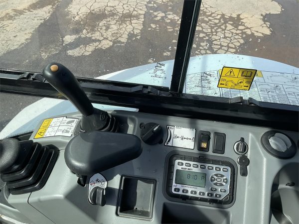 2021 Bobcat E35 Backhoe 140 hours Mini Excavator - Image 6