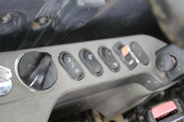 2015 Komatsu PC360 LC-11 Excavator - Image 13