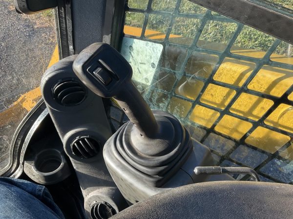 2019 Caterpillar 259D Skid Steer 1320 hours - Image 9