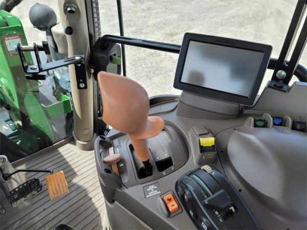 2012 John Deere 6170R Tractor 2512 hours - Image 19