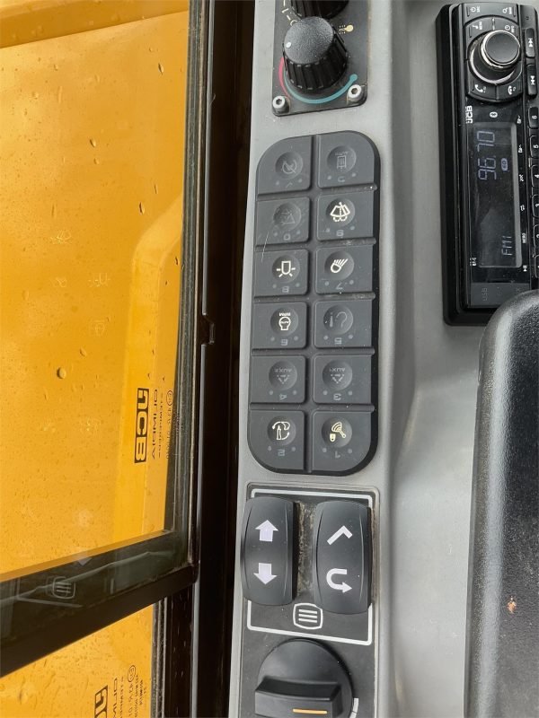 2021 JCB 35Z-1 Mini Excavator 430 hours - Image 10