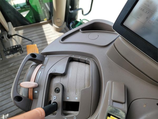 2012 John Deere 6170R Tractor 2512 hours - Image 18