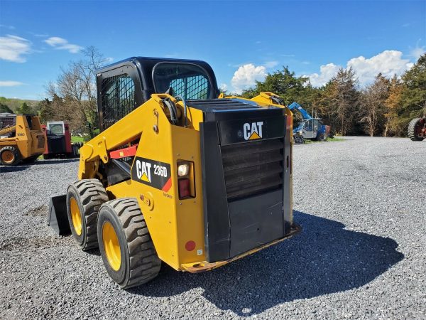 2017 Caterpillar 236D Skid Steer 298 hours - Image 23
