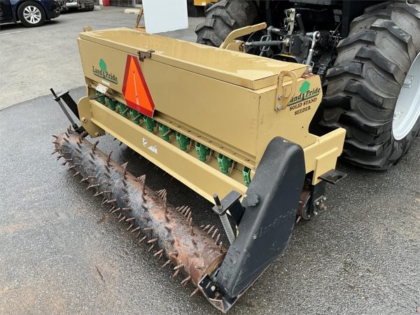 2018 Massey Ferguson 1735M Tractor  315 hours - Image 23
