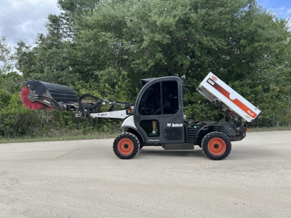 2014 Bobcat Skid Steers Toolcat 5600 4X4 Tier 4  Series-G - Image 12