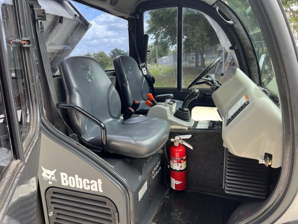 2014 Bobcat Skid Steers Toolcat 5600 4X4 Tier 4  Series-G - Image 4