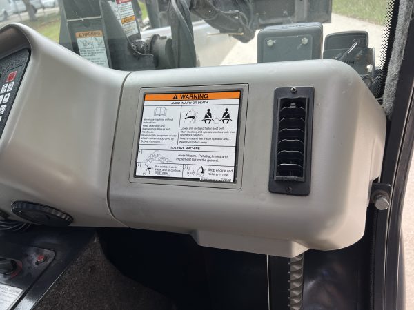 2014 Bobcat Skid Steers Toolcat 5600 4X4 Tier 4  Series-G - Image 15