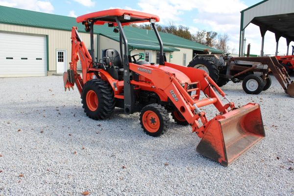 2009 Kubota B26 Tractor 1779 hours - Image 38