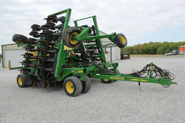 2012 John Deere 1990 Air Seeder - Image 35