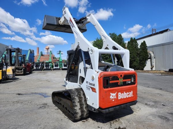 2018 Bobcat T740 Skid Steer 2249 hours - Image 7