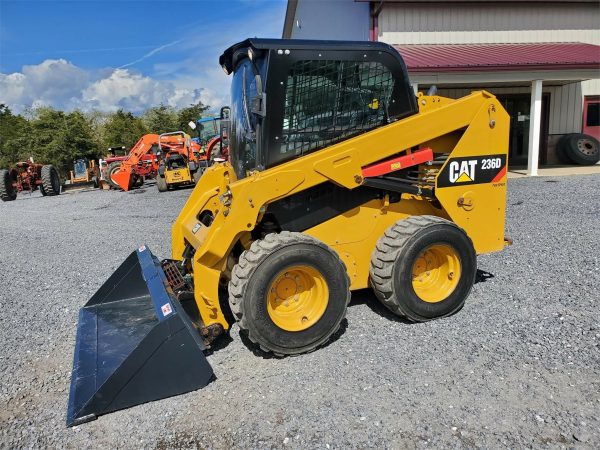 2017 Caterpillar 236D Skid Steer 298 hours - Image 20
