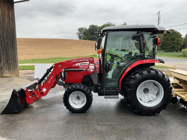 2018 Massey Ferguson 1735M Tractor  315 hours - Image 69